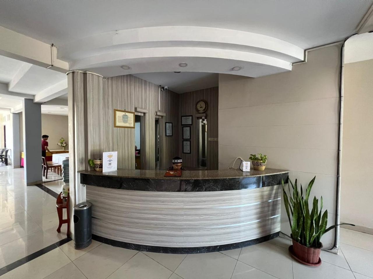 Hotel Century Pangandaran Buitenkant foto